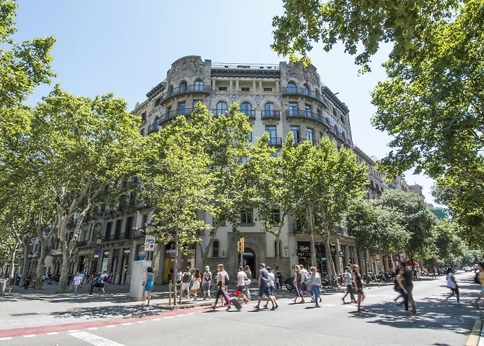 Strandhotel: Safestay Barcelona Passeig De Gracia (Adults Only)